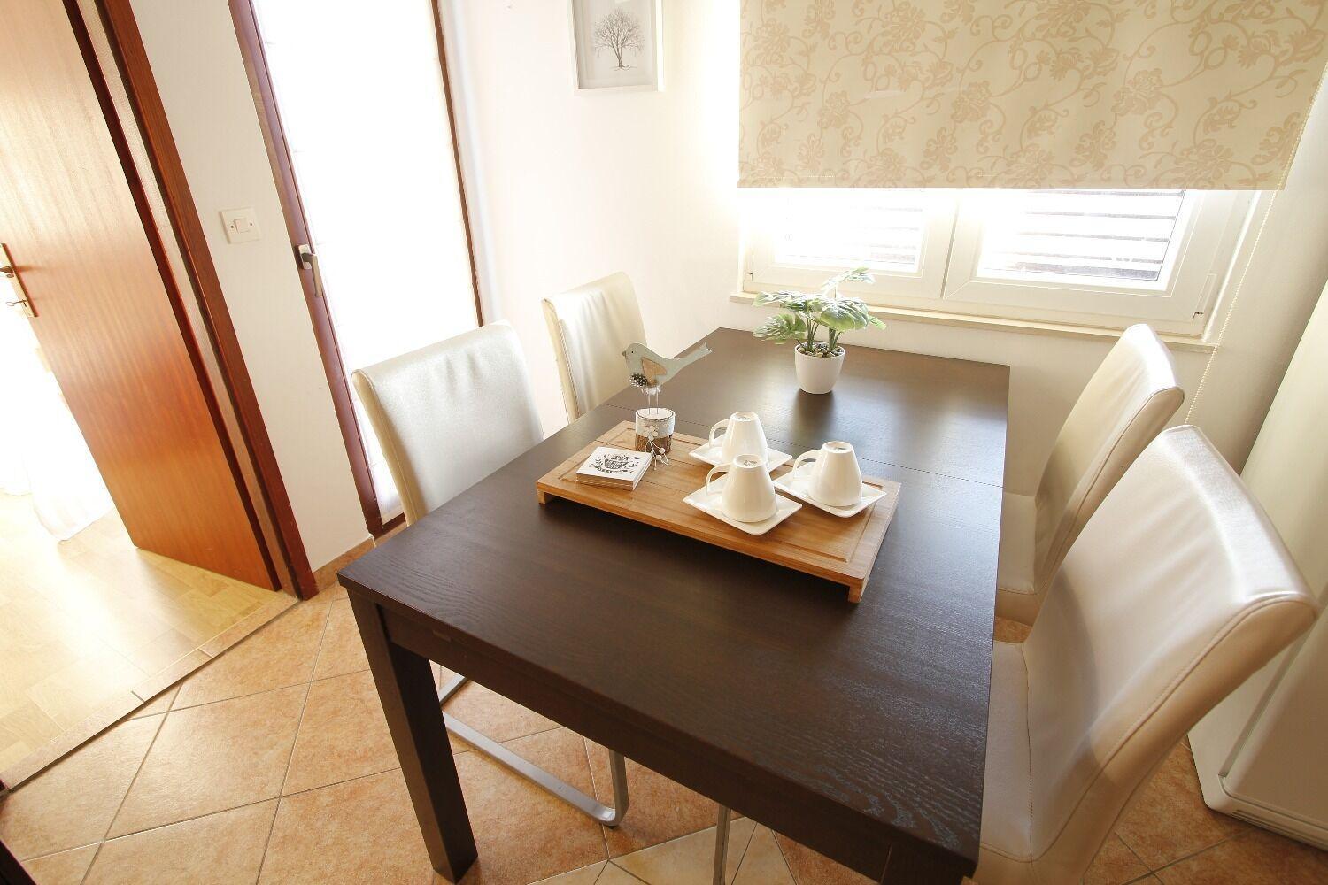 Apartments Oasis Nin Luaran gambar