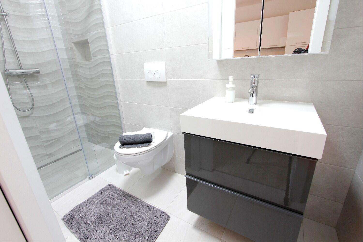 Apartments Oasis Nin Luaran gambar