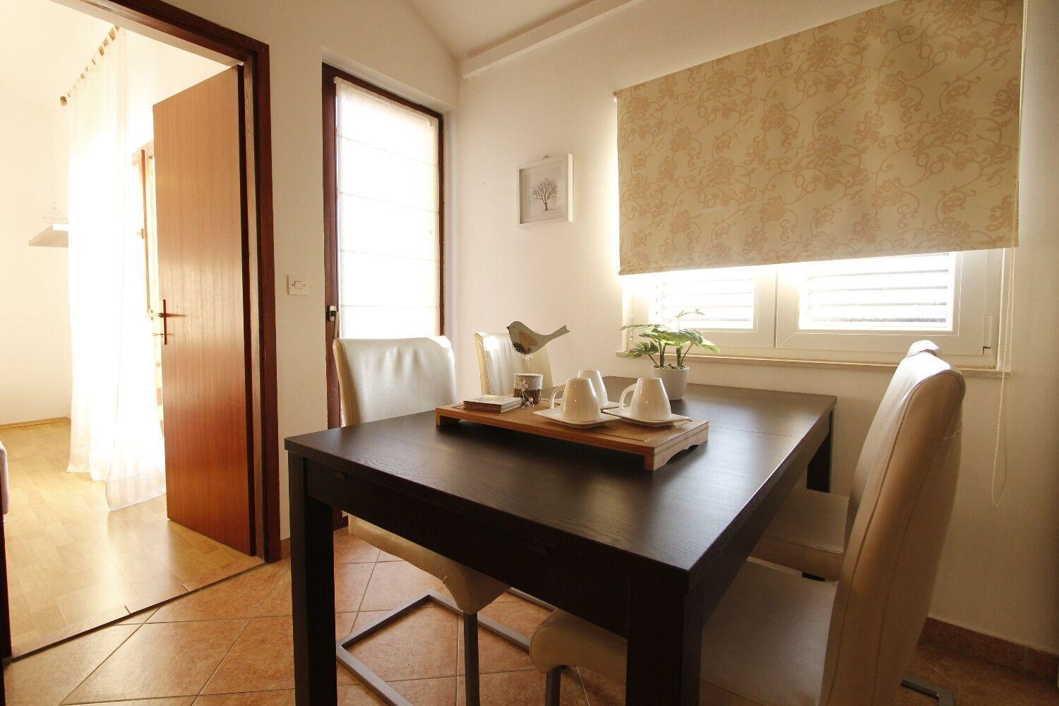 Apartments Oasis Nin Luaran gambar